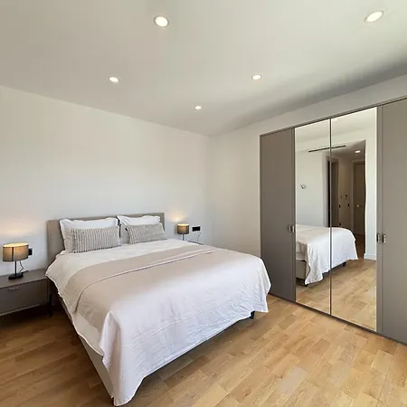 Luxury Pool 5 Bedrooms Tuerkbuekue 别墅 *