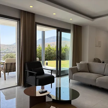 Luxury Pool 5 Bedrooms Tuerkbuekue Villa *