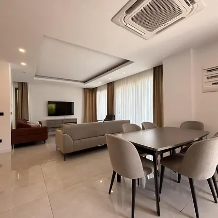别墅 Luxury Pool 5 Bedrooms Tuerkbuekue