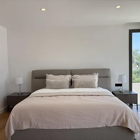 别墅 Luxury Pool 5 Bedrooms Tuerkbuekue 博德鲁姆