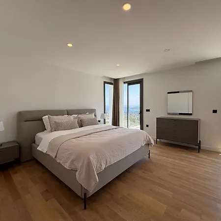 Luxury Pool 5 Bedrooms Tuerkbuekue 别墅 博德鲁姆