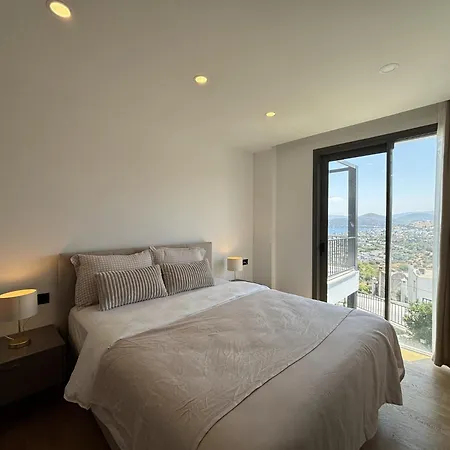 Luxury Pool 5 Bedrooms Tuerkbuekue 别墅