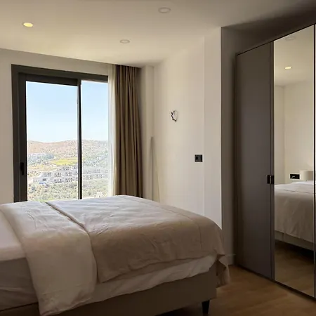 别墅 Luxury Pool 5 Bedrooms Tuerkbuekue 博德鲁姆