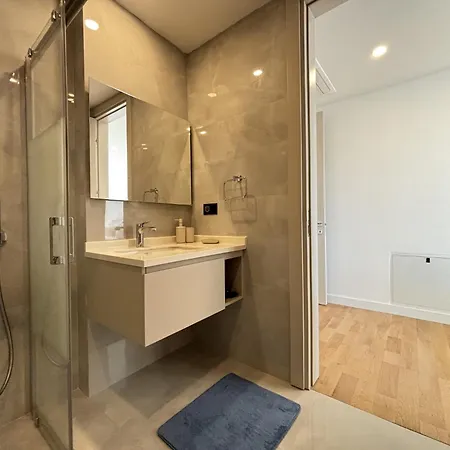 Luxury Pool 5 Bedrooms Tuerkbuekue * 博德鲁姆