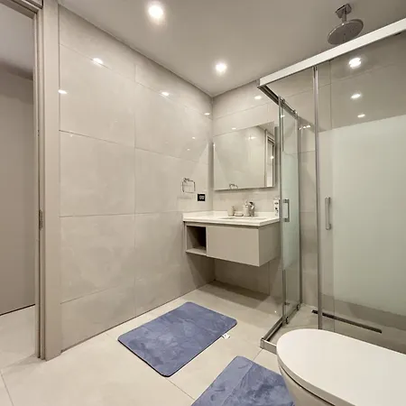 Luxury Pool 5 Bedrooms Tuerkbuekue 别墅